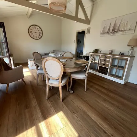 Myfa Beachcottage Zeewind Ii 243 بيت للعطل